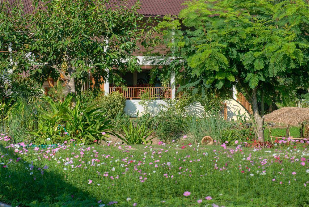 Maekok River Village Resort Mae Ai Buitenkant foto