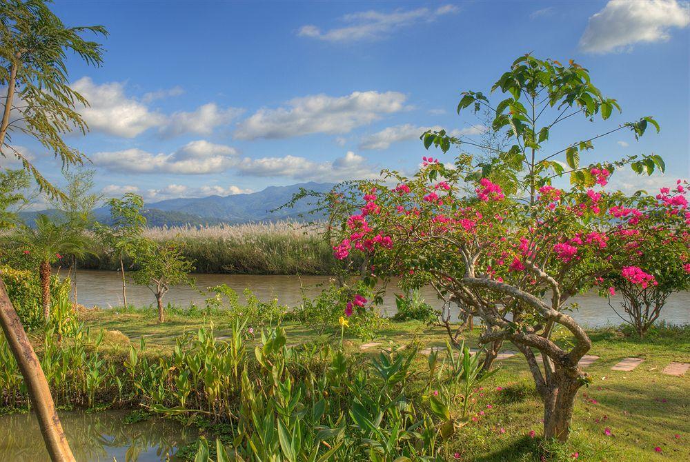 Maekok River Village Resort Mae Ai Buitenkant foto
