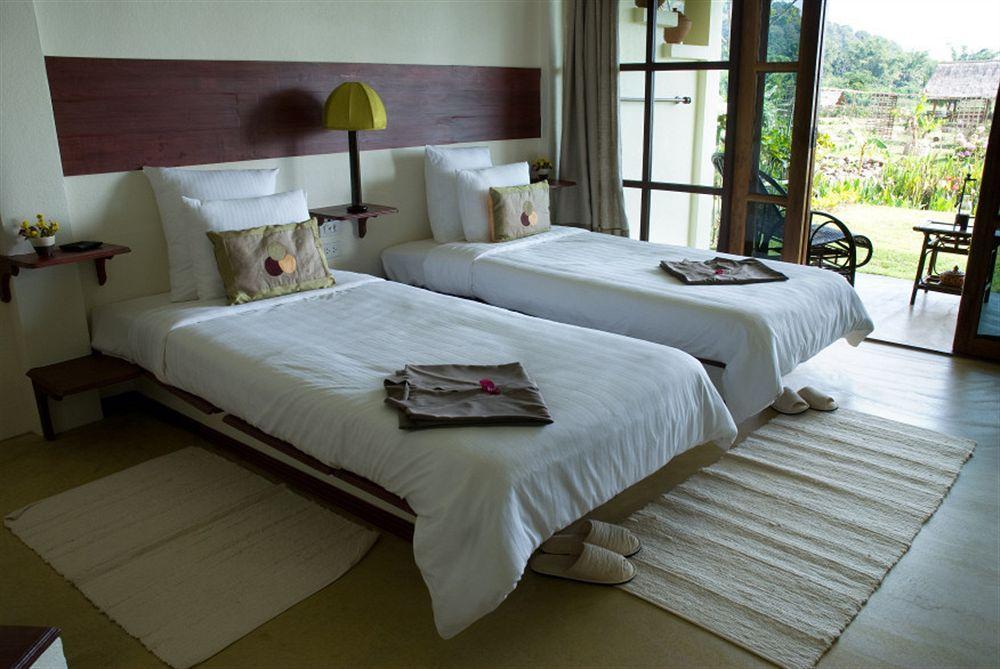 Maekok River Village Resort Mae Ai Buitenkant foto